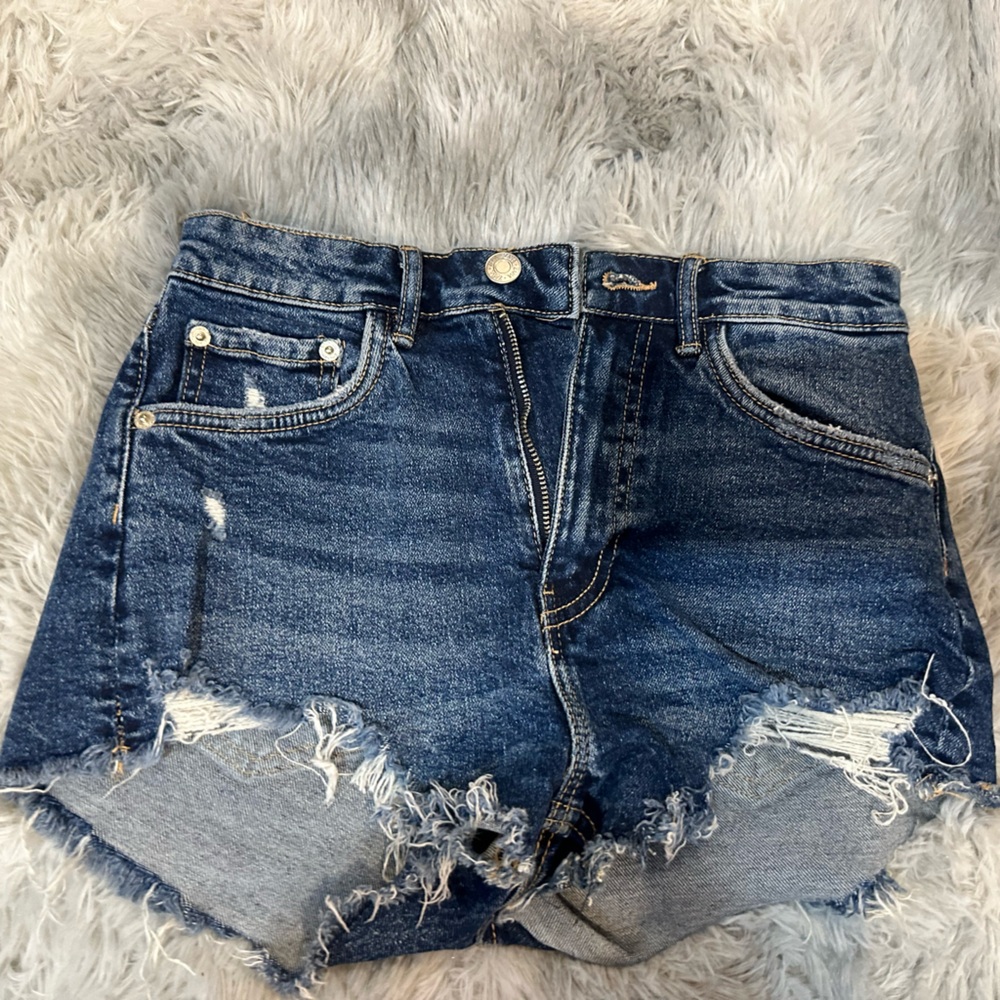 Zara denim shorts - size 2
